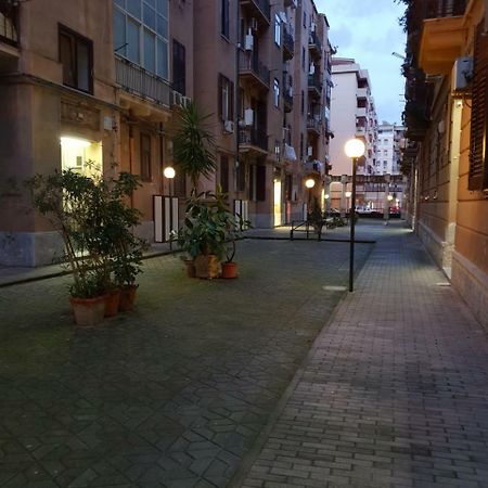 Palermo Inn Suite Bagian luar foto